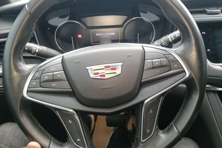 Used Cadillac XT5 2022 2.0T Two-Wheel Drive Luxury Version
