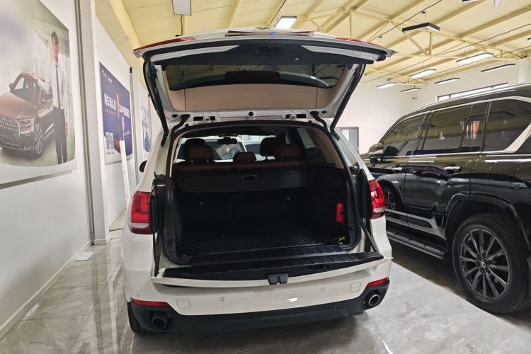 Used BMW X5 2015 xDrive28i
