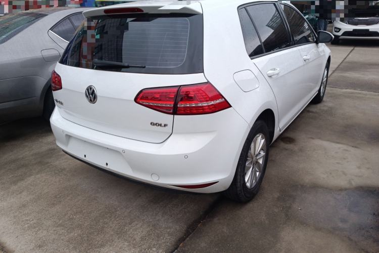 Used Volkswagen Golf 2016 1.6L Automatic Fashion Model