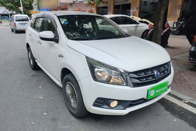 Used Venucia T70 2016 1.6L Manual Ruixing Edition
