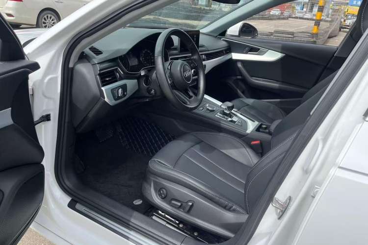 Used Audi A4L 2019 40 TFSI Ambition China VI