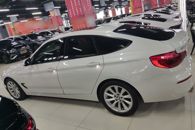 Used BMW 3 Series GT 2018 320i Sport Edition