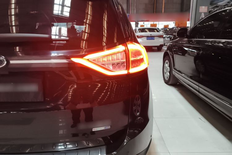 Used Ford Edge 2015 2.0T GTDi Four-Wheel Drive Prestige Model
