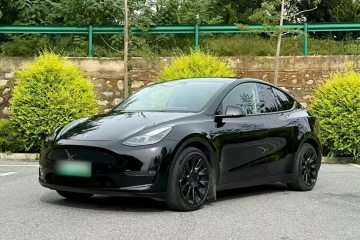 Used Tesla Model Y 2021 Standard Range Rear-Wheel Drive Version
