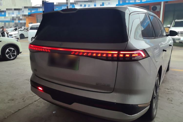 Used  eπ008 2024 210Max Range-Extended Version 6 Seats