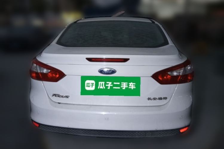 Used Ford Focus 2012 Sedan 1.6L Automatic Fashion Edition
