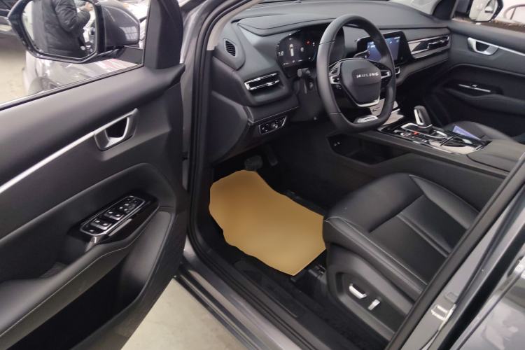 Used Wuling Victory 2022 Revised Version 280T 1.5T CVT Flagship Edition
