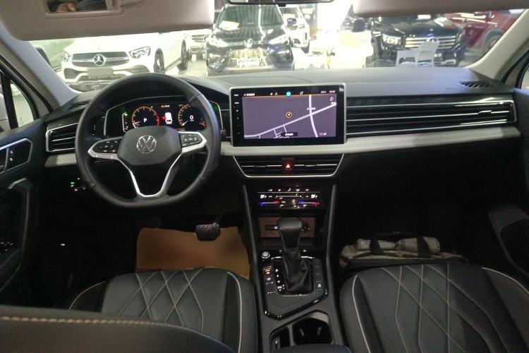 Used Volkswagen Tiguan L 2024 300TSI Automatic Two-Wheel Drive Smart Edition
