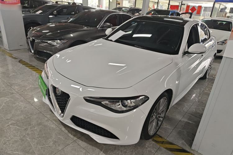 Used Alfa Romeo Giulia 2017 2.0T 280HP Luxury Edition