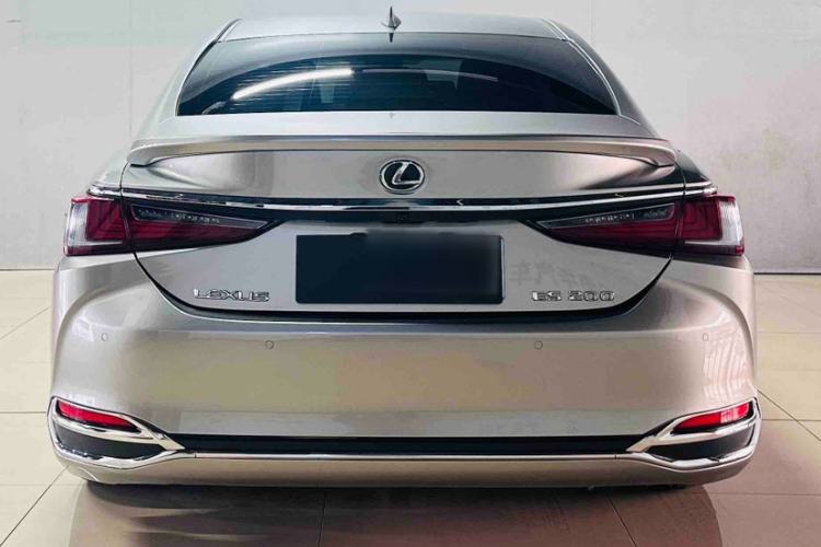 Used Lexus ES 2020 200 Excellence Edition