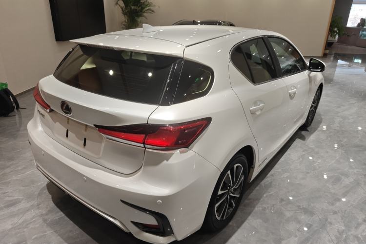 Used Lexus CT 2017 CT200h Elite Edition Monotone China VI
