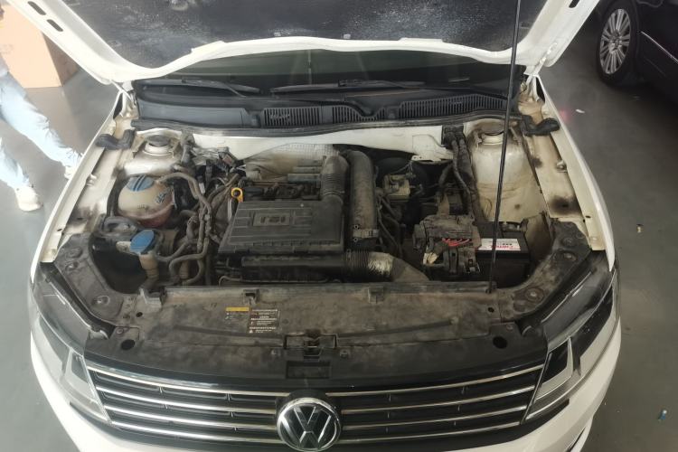 Used Volkswagen Lavida 2015 230TSI DSG Comfort Edition
