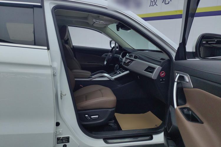 Used Geely Auto Emgrand X7 Sport 2016 1.8TD Automatic ZhiZun Version
