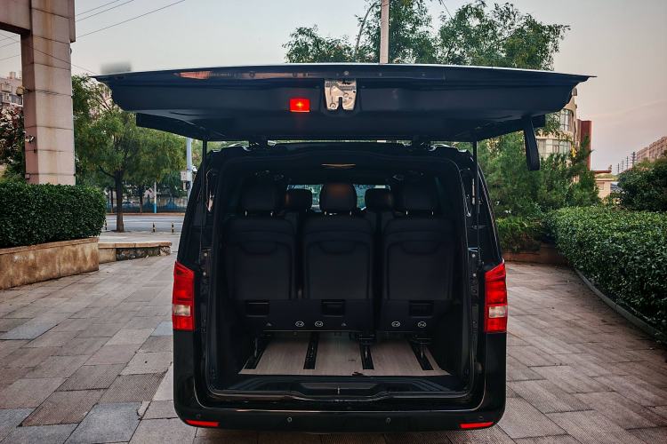 Used Mercedes-Benz Vito 2018 2.0T Business Version China VI Emission Standard
