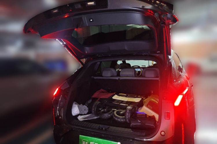 Used Lynk & Co 08 EM-P 2023 120km Long-Range Pro
