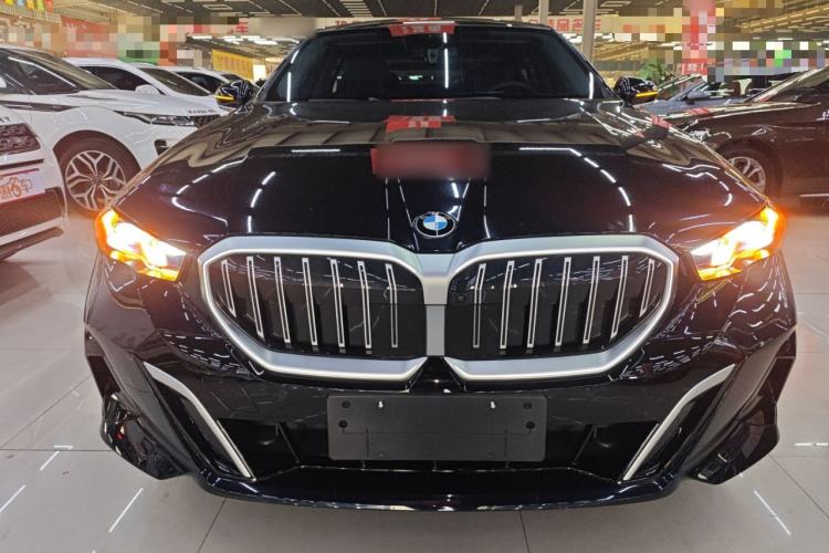 Used BMW 5 Series 2024 530Li Luxury Edition M Sport Package