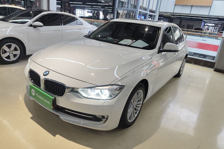 Used BMW 3 Series 2015 316Li Fashion Model
