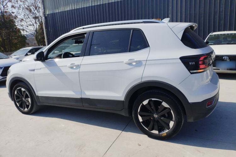 Used Volkswagen Tacqua 2021 200TSI DSG JoyConnect Edition