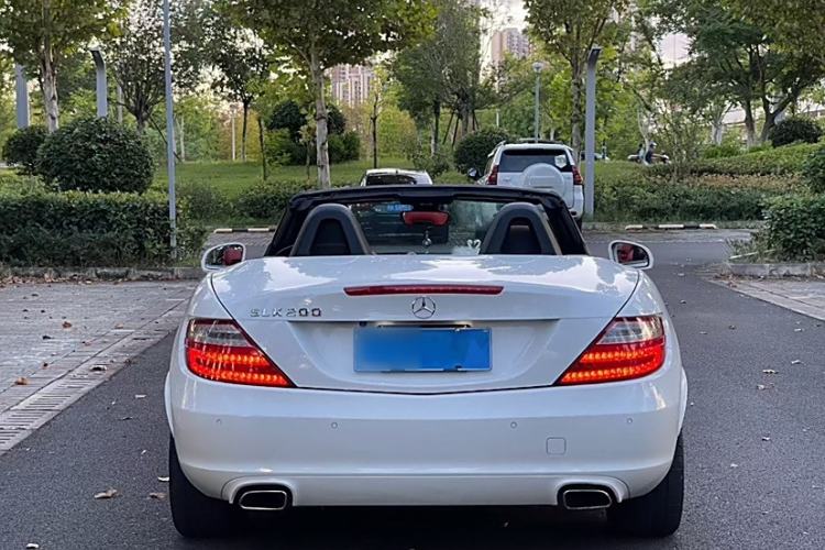 Used Mercedes-Benz SLK-Class 2011 SLK 200 Fashion Model
