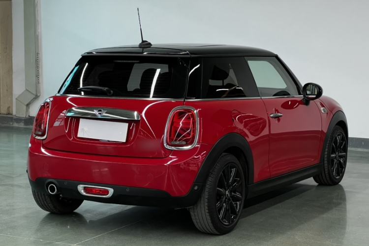 Used MINI MINI 2018 1.5T COOPER Artist