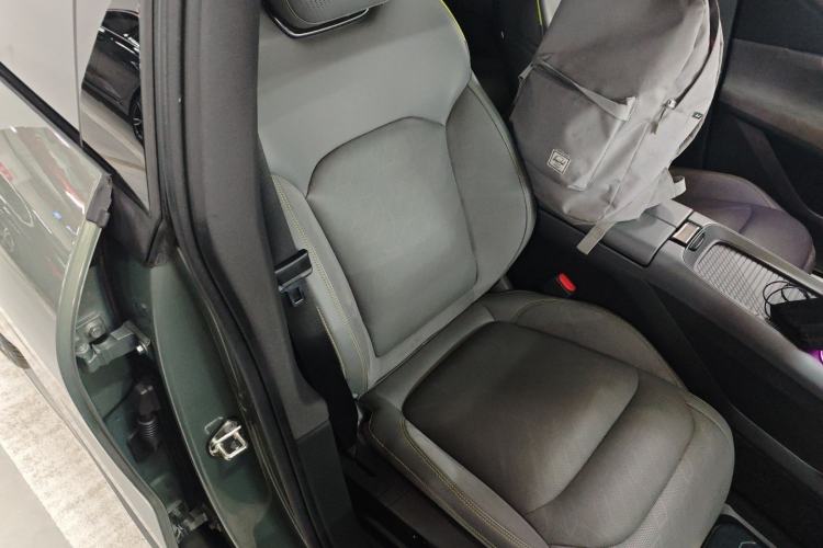 Used Lynk & Co 08 EM-P 2023 220km All-Wheel-Drive Performance Halo
