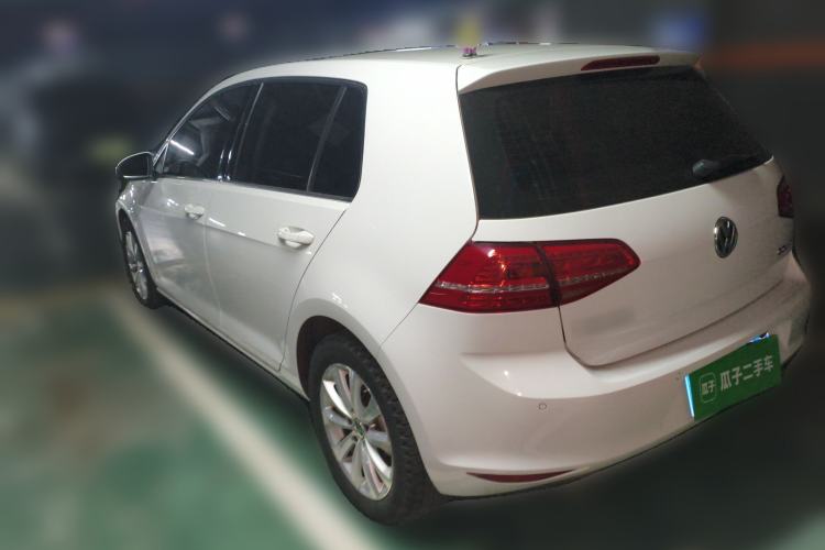 Used Volkswagen Golf 2016 230TSI Automatic Comfort Version
