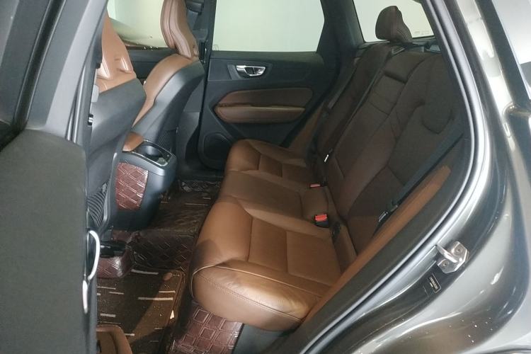 Used Volvo XC60 2020 T5 4x4 Smart Luxury Edition