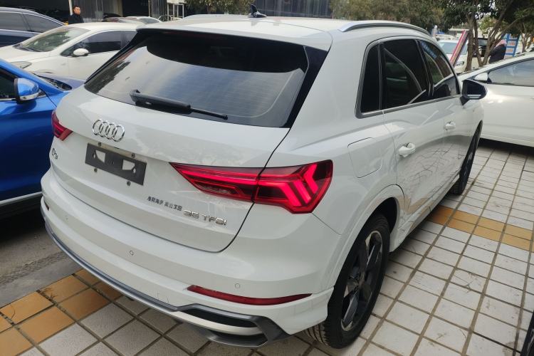 Used Audi Q3 2021 35 TFSI Fashion Dynamic Model
