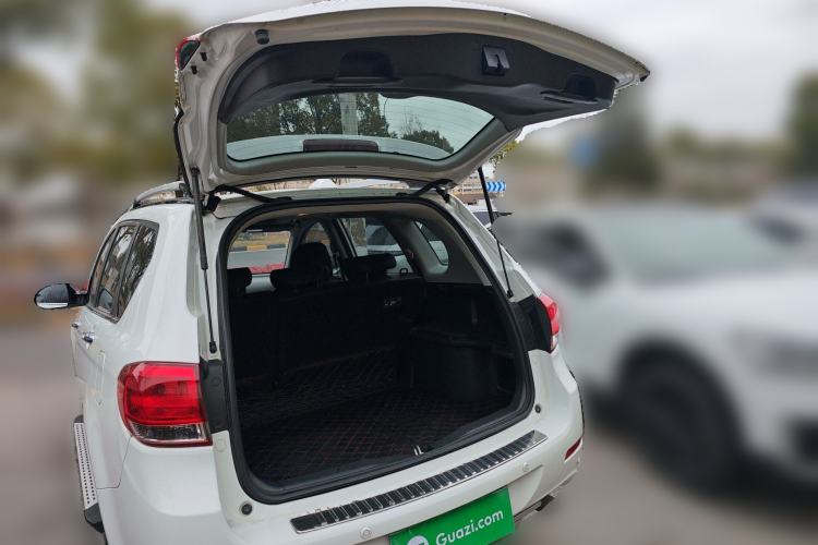 Used Haval H6 2015 Upgraded Model 1.5T Manual Two-Wheel Drive Elite Version