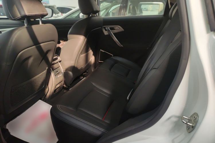 Used Geely Auto Emgrand X7 Sport 2018 1.8TD Automatic Two-Wheel Drive Smart Connect 4G Internet Edition