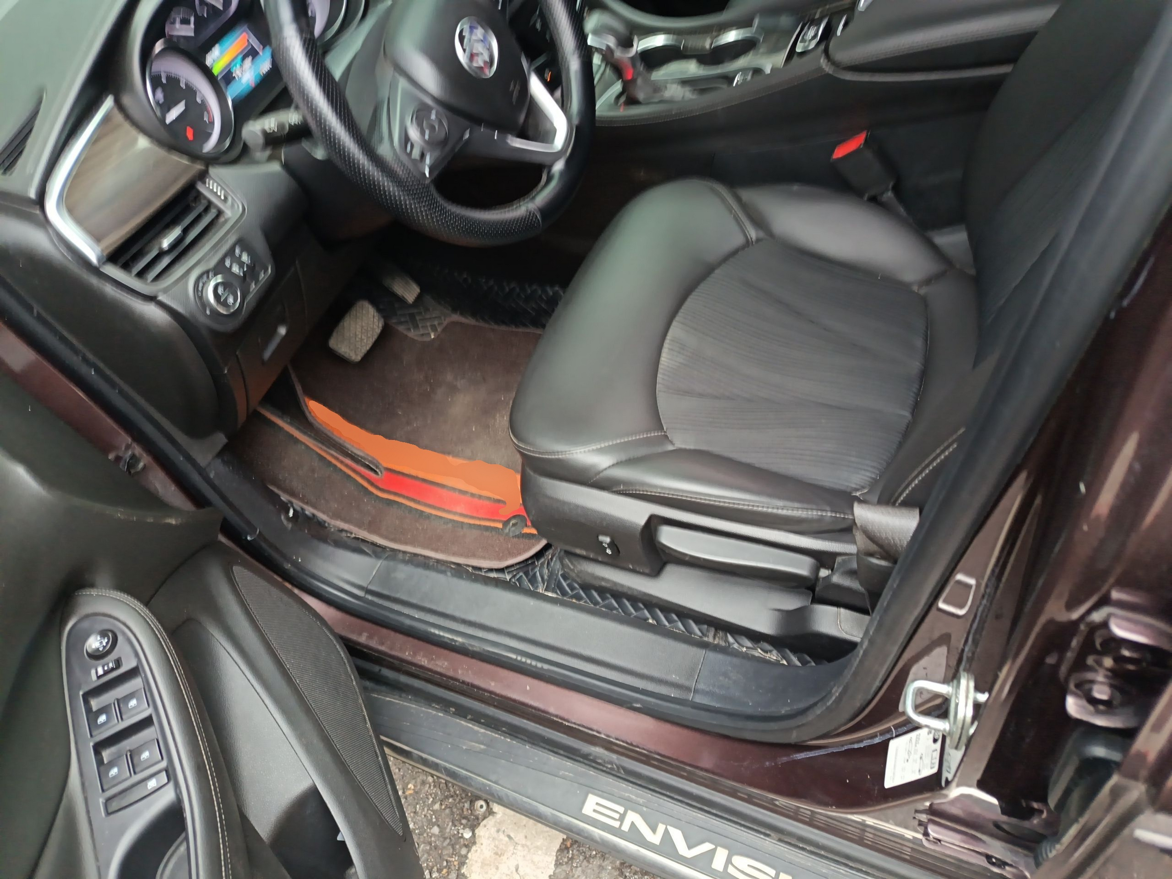 المقاعد الأمامية داخل السيارة