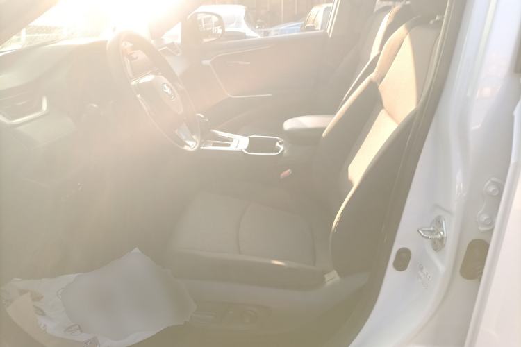 Used Toyota RAV4 2021 2.0L CVT Two-Wheel Drive Fashion Edition