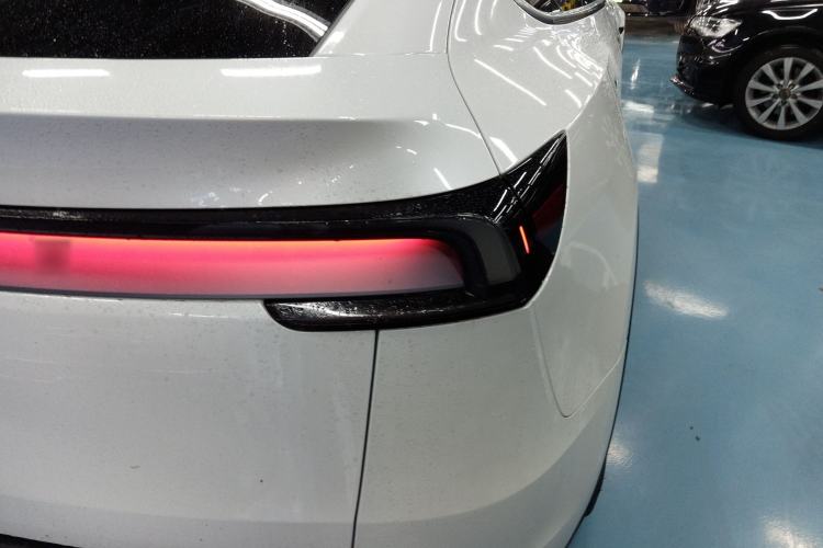 Used Tesla Model Y 2025 Rear-Wheel-Drive Version
