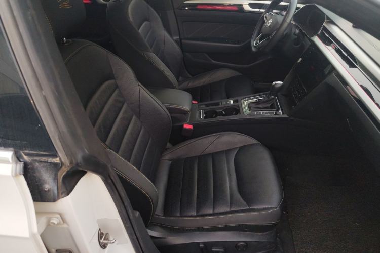 Used Volkswagen FAW-Volkswagen CC 2023 380TSI Striking Edition
