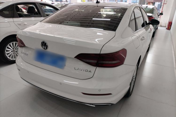 Used Volkswagen Lavida 2021 1.5L Automatic Comfort Edition
