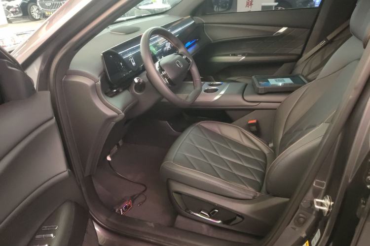 Used Changan CS75 PLUS 2025 4th Generation UItra 2.0T New Blue Whale Smart Intelligent Powertrain Version
