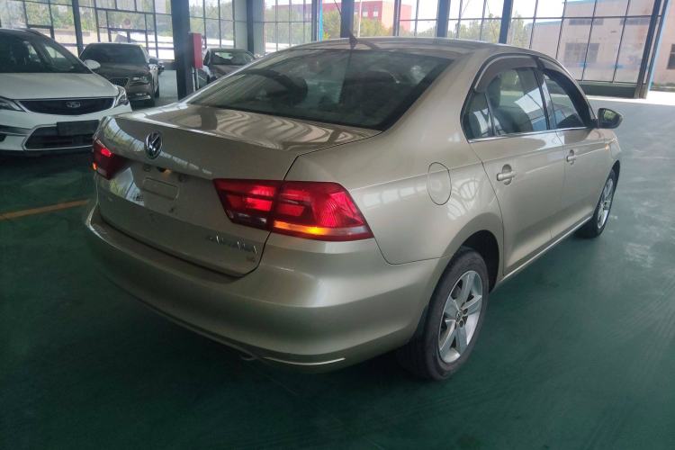 Used Volkswagen Santana 2013 1.6L Automatic Comfort Edition
