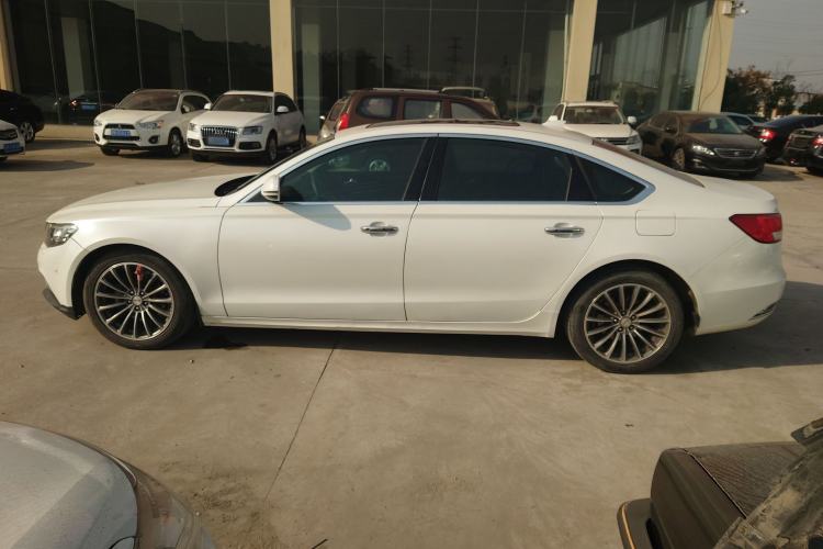 Used Zotye Z700 2016 1.8T DCT Elegant Version
