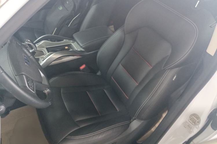 Used Geely Auto Emgrand X7 Sport 2020 1.8TD DCT Two-Wheel Drive Smart Connect 4G-Enabled Version
