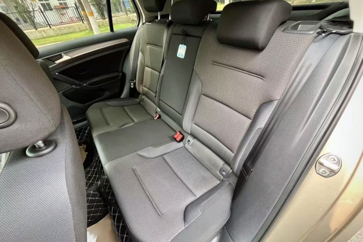 Used Volkswagen Golf 2017 230TSI Automatic Comfort Edition – Celebrating Milestone of One Million Units
