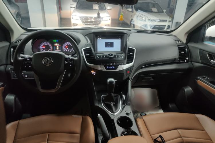 Used Dongfeng Fengdu MX5 2016 1.4T Manual Luxury Edition
