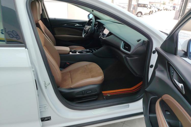 Used Buick Regal 2020 552T Luxury Version
