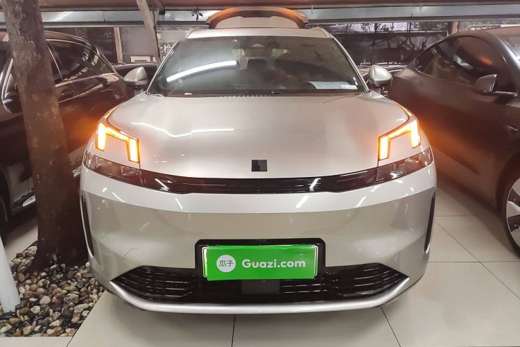 Used Lynk & Co 08 EM-P 2023 120km Long-Range Halo
