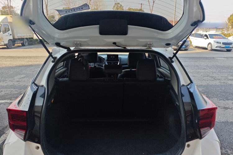 Used Toyota YARiS L 2020 X-Trail X 1.5L CVT Luxury Edition