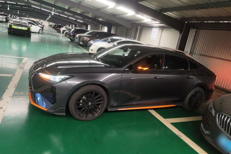 Used Changan UNI-V 2024 1.5T Prestige Sport Edition
