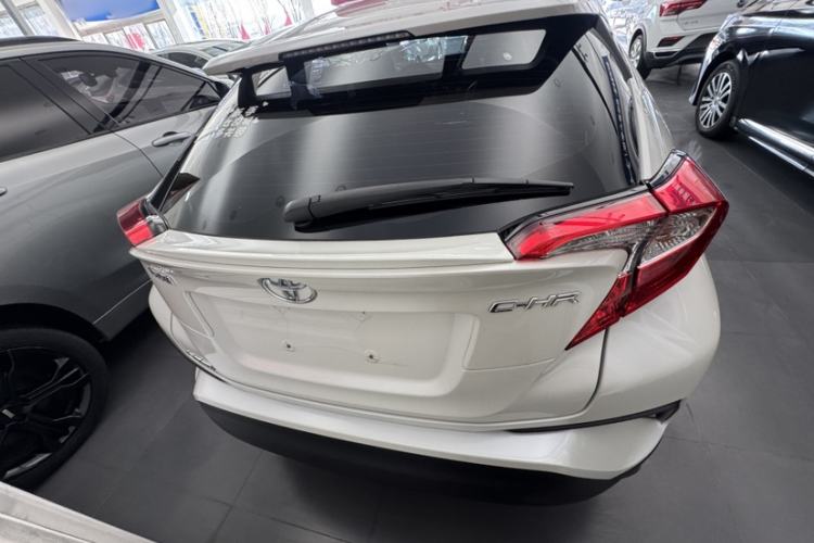 Used Toyota C-HR 2020 2.0L Leading Edition
