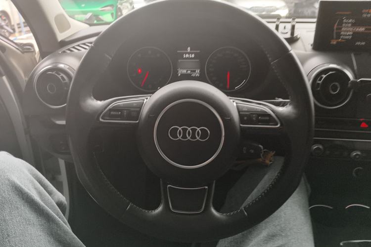 Used Audi A3 2014 Sportback 35 TFSI Automatic Comfort Model
