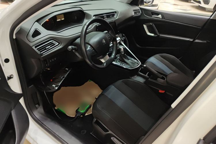 Used Peugeot 308 2016 1.6L Automatic Luxury Edition