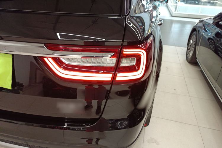 Used Hongqi HS7 2022 2.0T DCT Two-Wheel Drive Smart Connect Flagship Edition Five Seats
