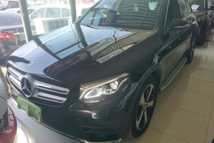 Used Mercedes-Benz GLC 2018 Facelift GLC 260 4MATIC Luxury Edition
